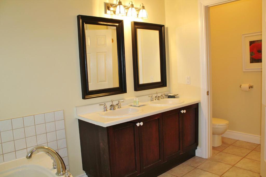 Highlands Four Season Resort Calabogie Δωμάτιο φωτογραφία